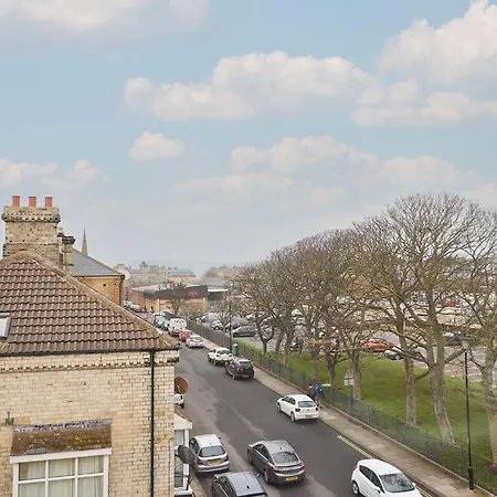 Daire Saltburn's Seaside Gem *