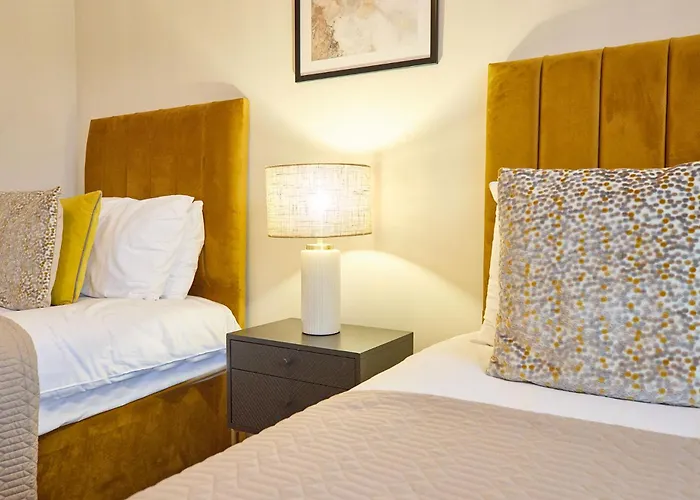 Saltburn's Seaside Gem ソルトバーン・バイ・ザ・シー